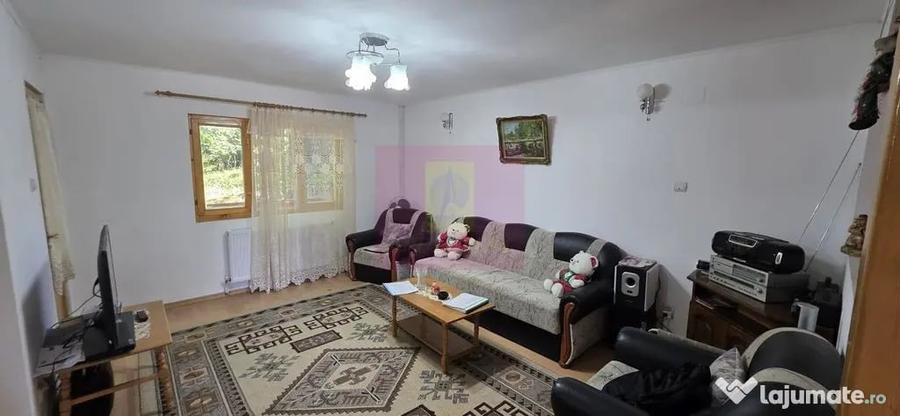 Casă cu 4 camere cu Teren 355 Mp în Central