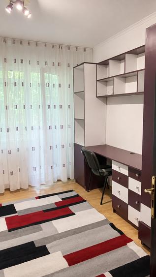 Apartament cu 4 camere decomandat, mobilat în Tătărași