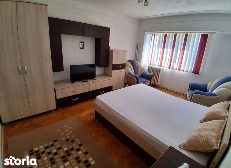 Apartament cu 2 camere decomandat, mobilat în Păcurari