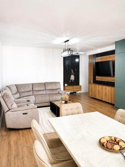 Apartament cu 3 camere semidecomandat, mobilat în Florești