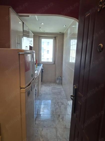 Apartament cu 2 camere semidecomandat în Viziru 3