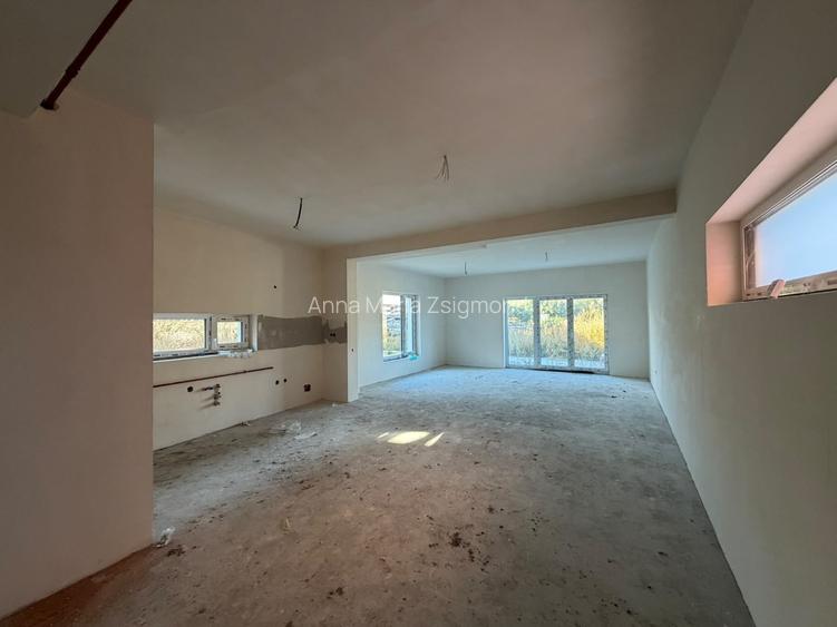 Duplex de vanzare 168 mp utili, 5 camere zona Oasului!