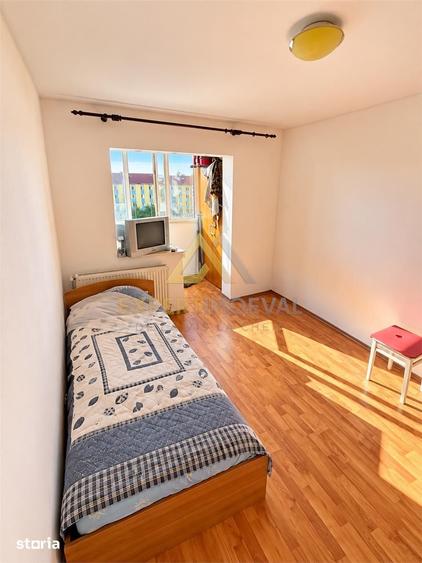 Apartament cu 2 camere semidecomandat în Traian