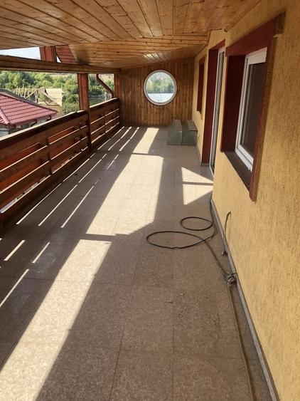 Casă cu 9 camere cu Teren 313 Mp în Pantelimon