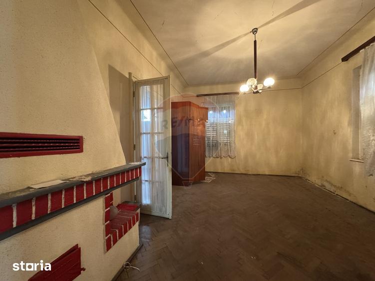 Casă cu 3 camere cu Teren 862 Mp în Central