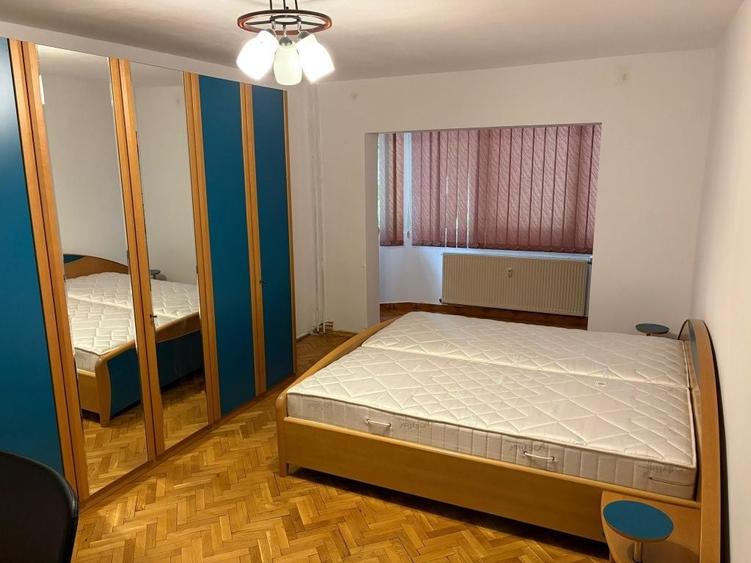Apartament cu 2 camere decomandat, mobilat în Bucovina