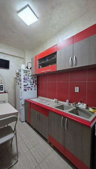 Apartament cu 2 camere decomandat în Dobroești