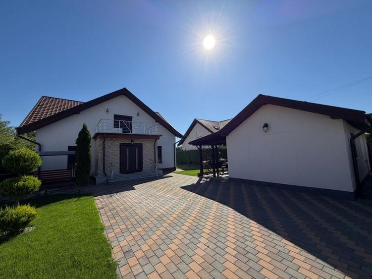Casă cu 4 camere în Central