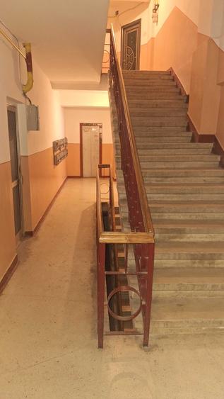Apartament cu 3 camere decomandat în Obcini