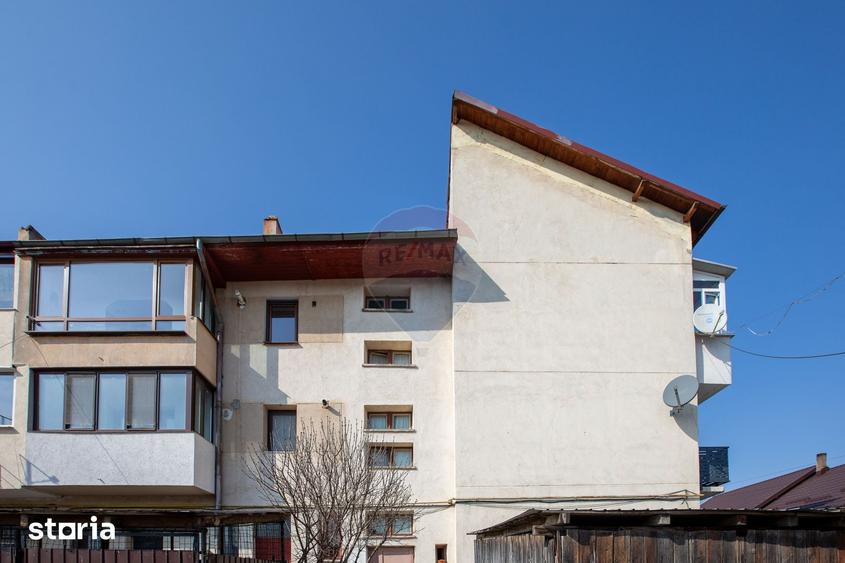Apartament cu 3 camere în Traian