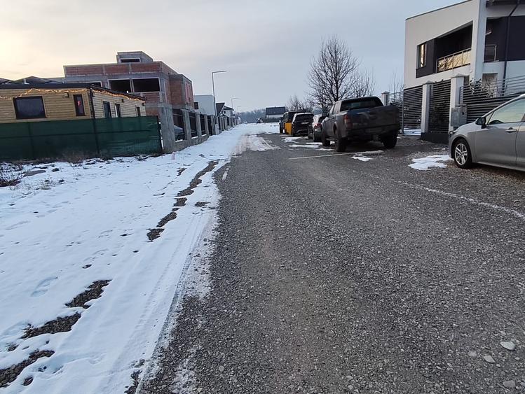 Teren Construcții intravilan de 600 mp, în Gulia