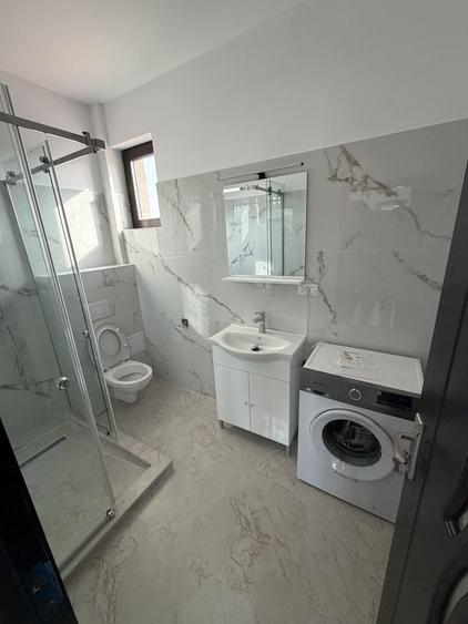 Casă cu 4 camere în Exterior Vest