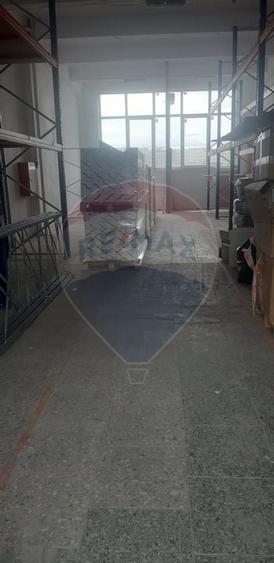 Spațiu industrial, de 250 mp, în Baicului