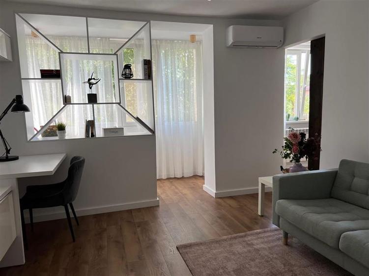 Apartament cu 2 camere semidecomandat, mobilat în Domenii