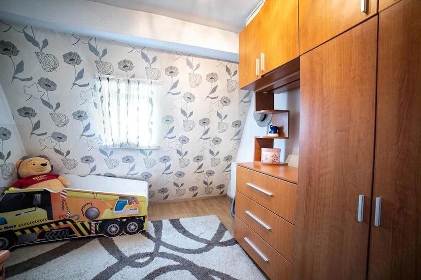 Apartament cu 3 camere în Giurgiului