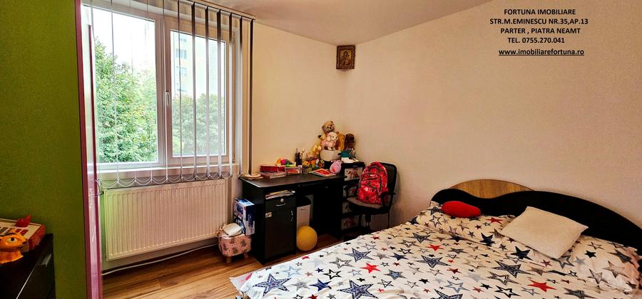 Apartament cu 3 camere semidecomandat, mobilat în Dărmănești