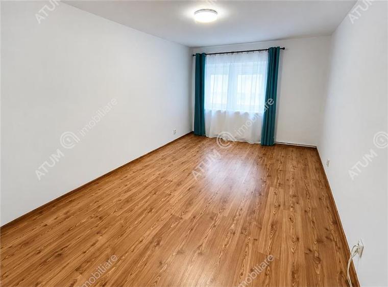 Apartament cu 3 camere decomandat, mobilat în Terezian