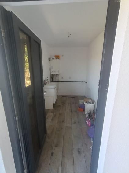 Casă cu 2 camere în Central