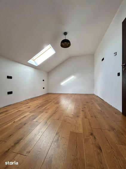 Vand apartament 4 camere + terasa generoasa - 12