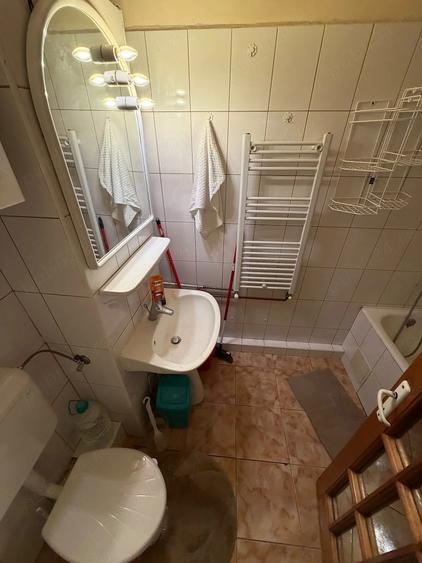 Apartament cu 3 camere semidecomandat în Take Ionescu