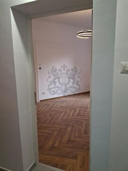 Apartament cu 2 camere decomandat în Matei Voievod