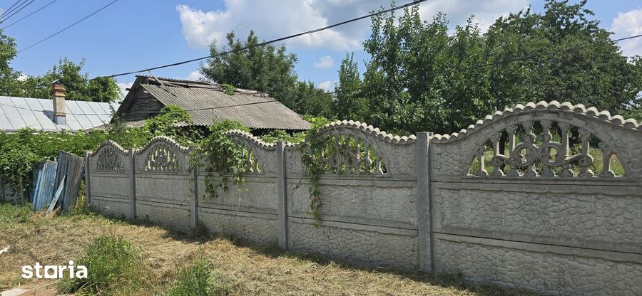 Teren de 1000 mp, în Voinești