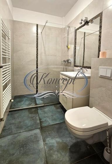 Apartament cu 4 camere semidecomandat, mobilat în Europa