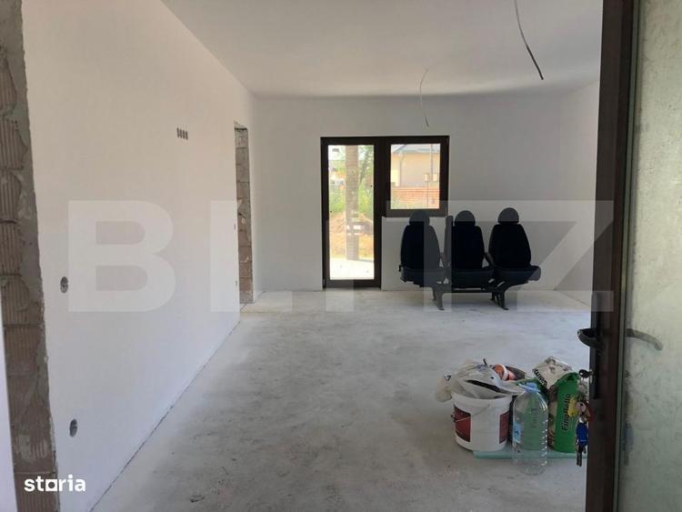 Casă cu 4 camere în Hălchiu