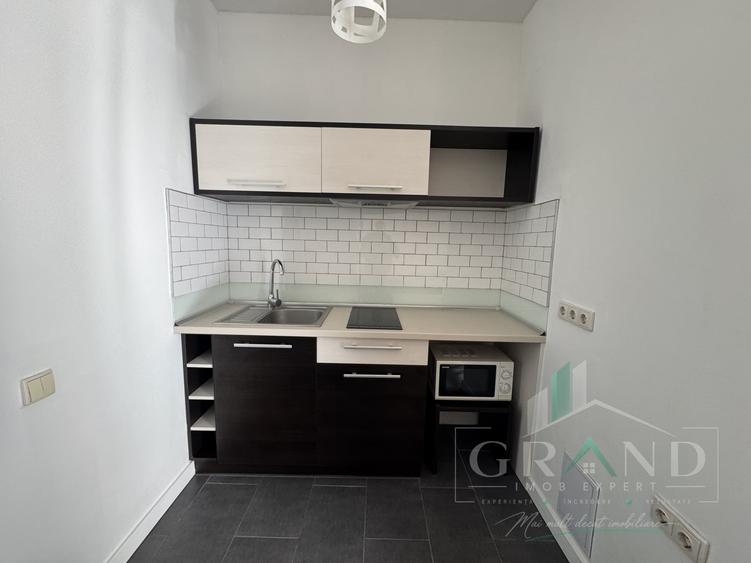 Apartament cu 2 camere semidecomandat, mobilat în Semicentral