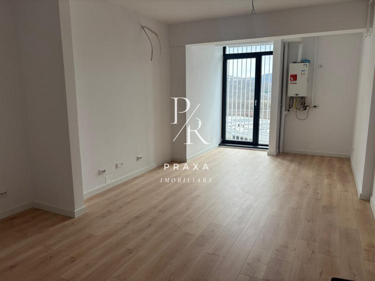Apartament cu 2 camere semidecomandat în Florești