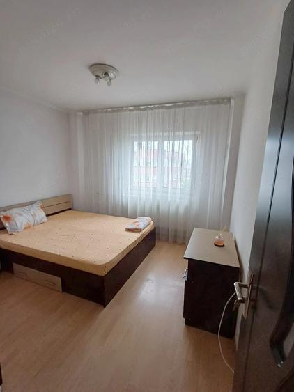 Apartament cu 2 camere semidecomandat în 13 Septembrie