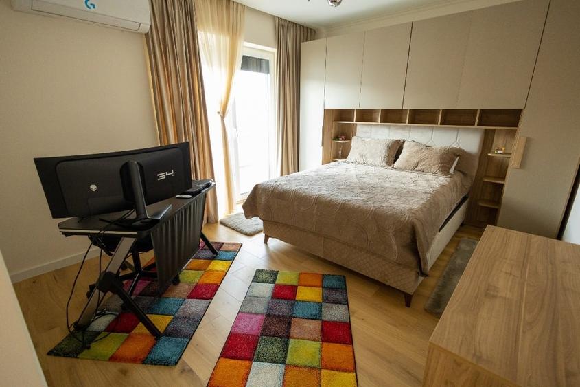 Casă cu 5 camere cu Canalizare în Central