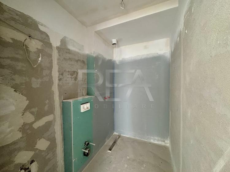 Apartament cu 3 camere decomandat în Matei Voievod