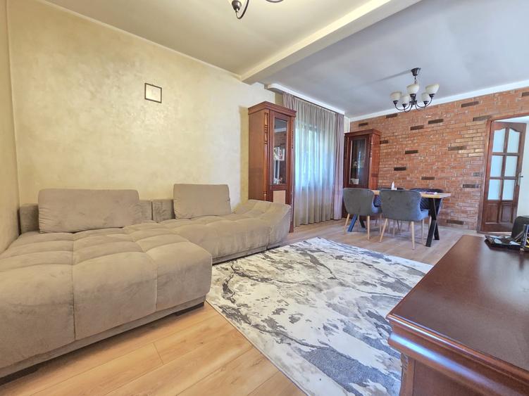 Casă individuală cu 4 camere cu Canalizare în Exterior Nord