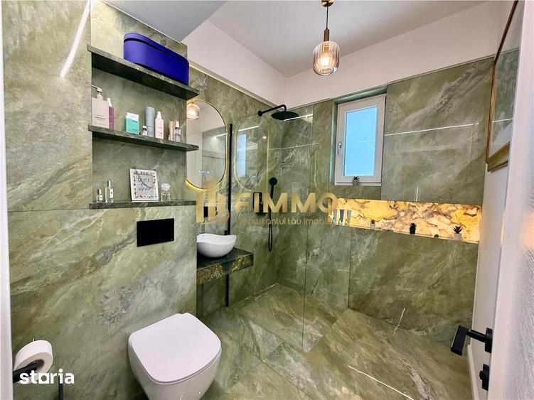 Apartament cu 3 camere semidecomandat, mobilat în Central