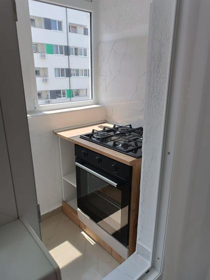 Apartament cu 2 camere semidecomandat în Roșu