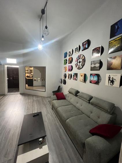 Apartament cu 3 camere decomandat în Ultracentral