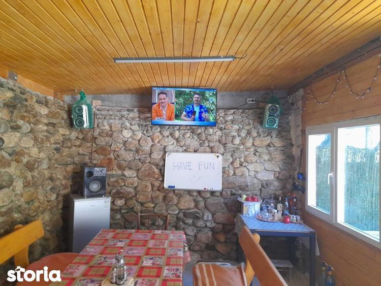 Casă cu 3 camere cu Canalizare în Gura Râului