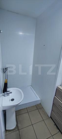 Spațiu comercial, de 173 mp, în Micro 6