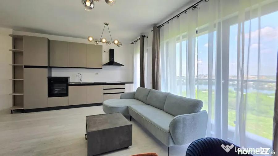Apartament cu 5 camere semidecomandat în Fundeni