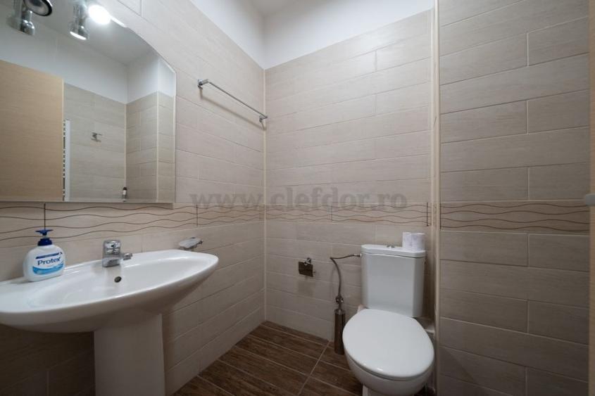 Apartament cu 4 camere semidecomandat, mobilat în Șoseaua Nordului