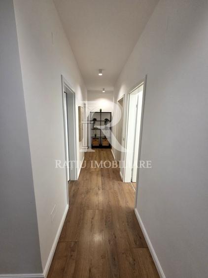 Apartament cu 3 camere | Etaj 1 | Ultracentral |  Oradea - 12