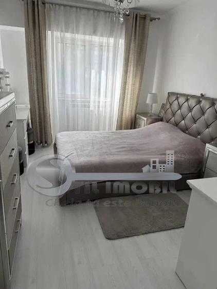 Apartament cu 4 camere decomandat în Păcurari