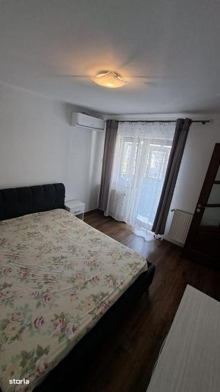 Apartament cu 3 camere decomandat în Găvana