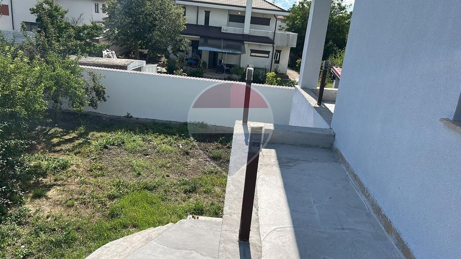 Casă individuală cu 5 camere cu Teren 570 Mp în Săftica