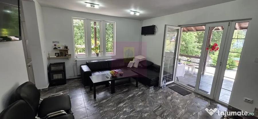 Casă cu 7 camere cu Teren 1267 Mp în Valea Doftanei