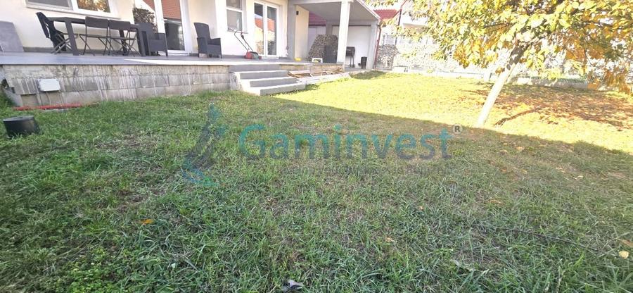 Casă individuală cu 6 camere cu Canalizare în Nufărul