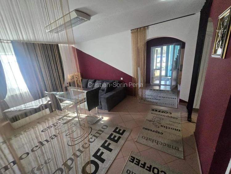 Apartament in vila, cu o mica curte zona Targului Saptamanal