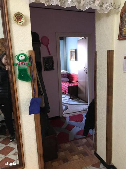 Apartament cu 3 camere decomandat, mobilat în Central