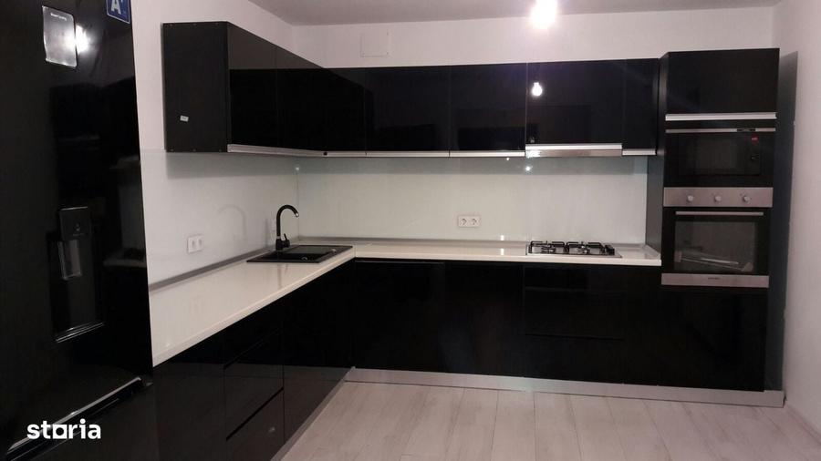 Casă cu 4 camere în Ghiroda